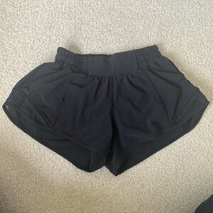 Size 2 lululemon hotty hot short black